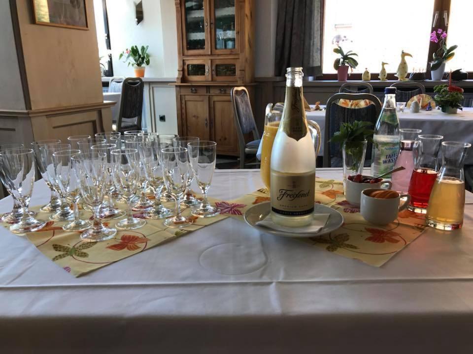 Bauer'S Pension-Restaurant-Catering Grosshabersdorf Ngoại thất bức ảnh