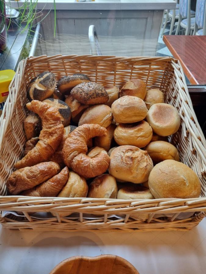 Bauer'S Pension-Restaurant-Catering Grosshabersdorf Ngoại thất bức ảnh