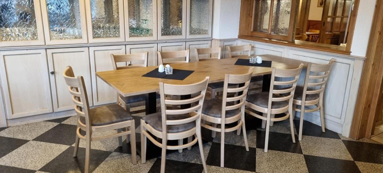Bauer'S Pension-Restaurant-Catering Grosshabersdorf Ngoại thất bức ảnh